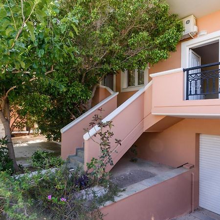 פליאוחורה Poseidon Studios & Apartments מראה חיצוני תמונה
