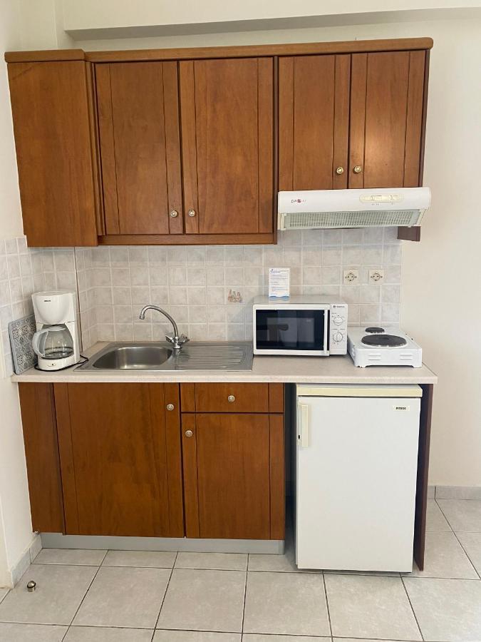 פליאוחורה Poseidon Studios & Apartments מראה חיצוני תמונה
