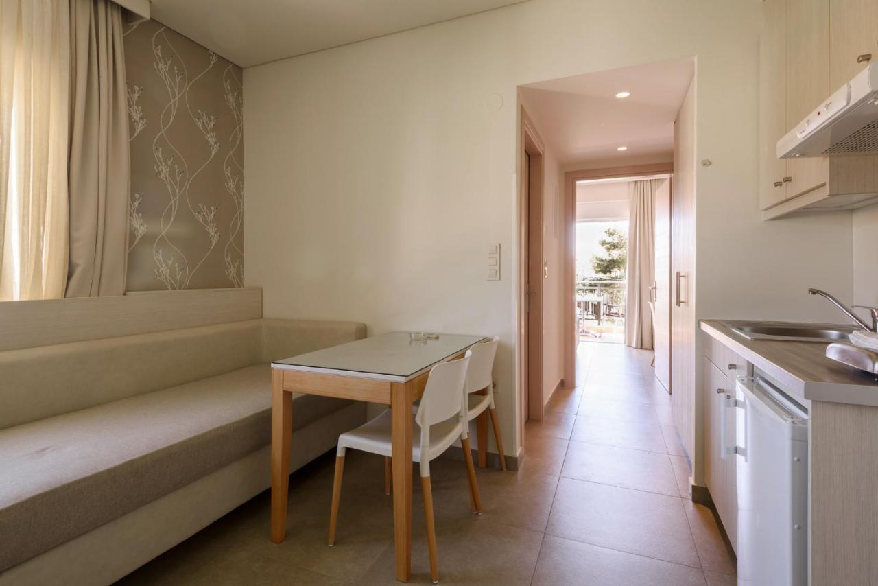 פליאוחורה Poseidon Studios & Apartments מראה חיצוני תמונה